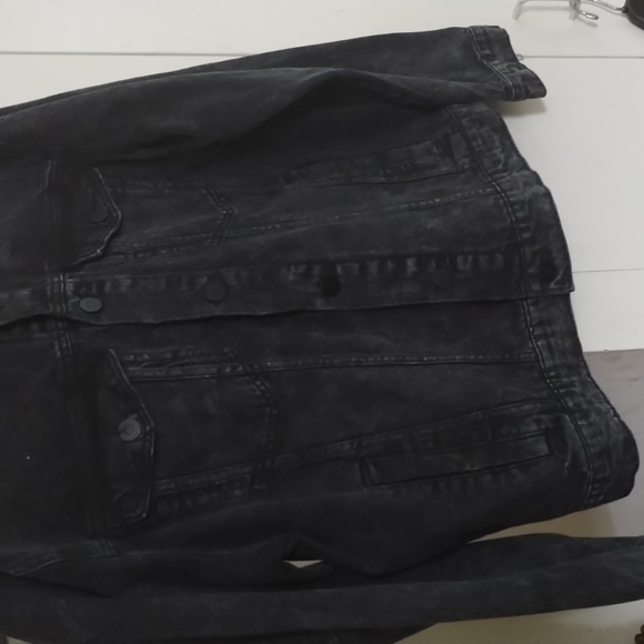 Men's used good condition denim jacket, - Picture 3 of 10